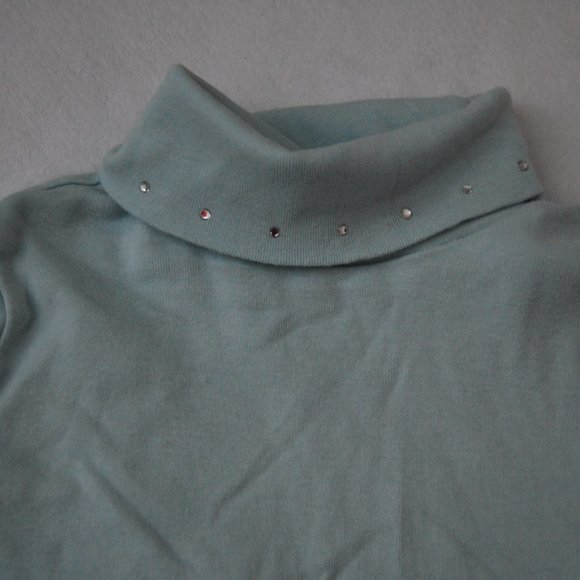 Gymboree Girls Size M (8), Dusty Light Blue Cotton Turtleneck - Picture 6 of 8
